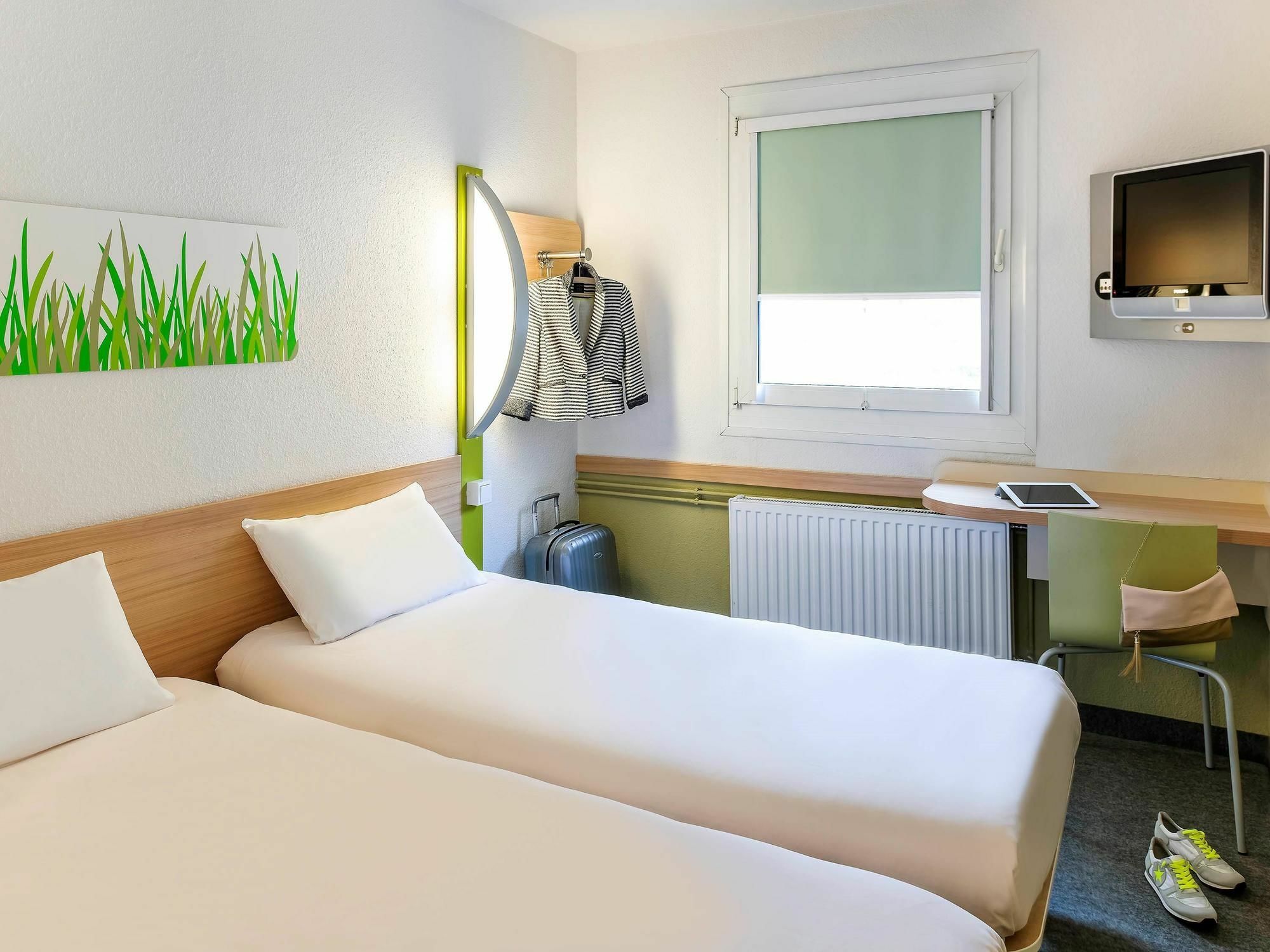 Отель Ibis Budget Haguenau Strasbourg Nord Экстерьер фото